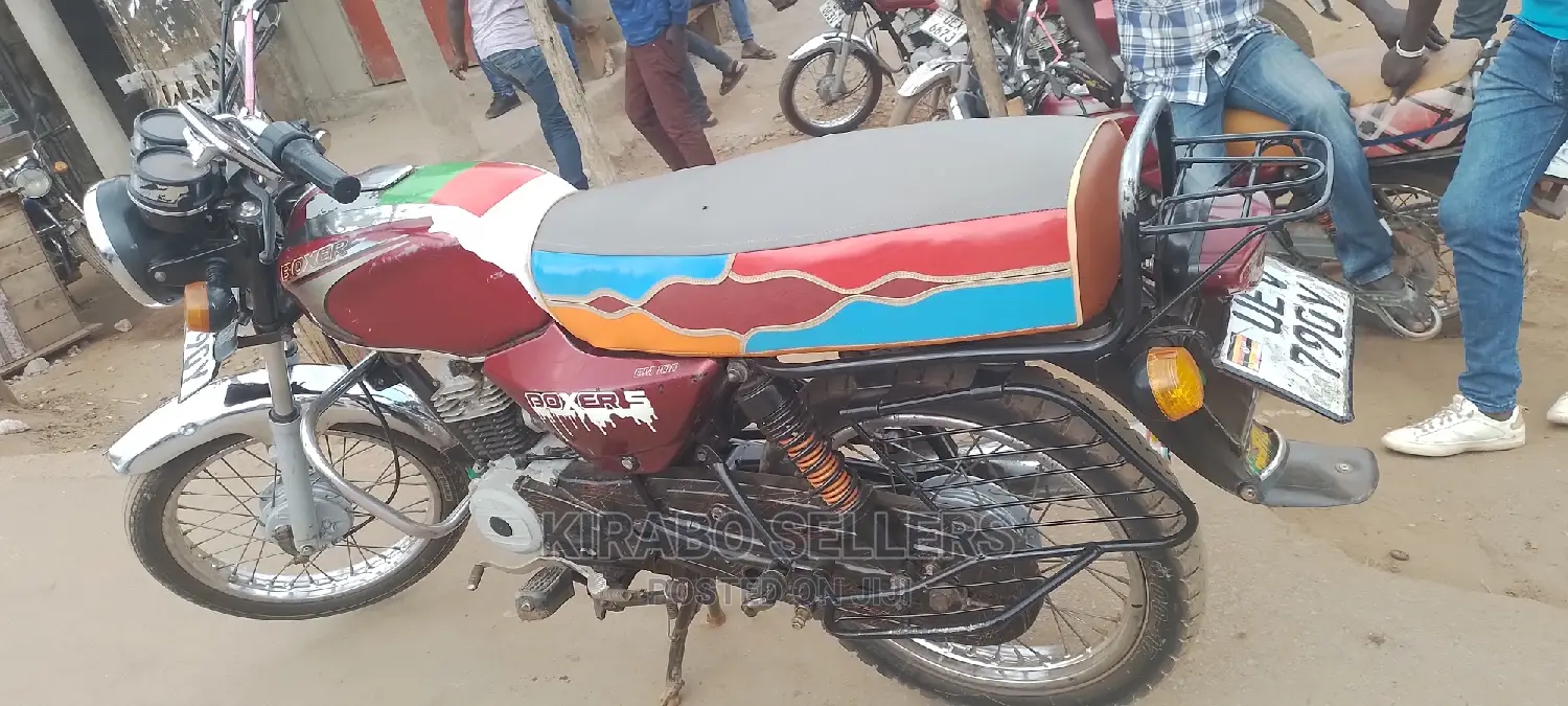 Bajaj Boxer 2018 Gray