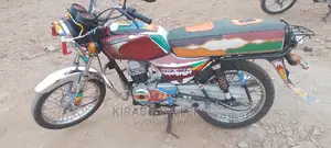 Bajaj Boxer 100 2019 White