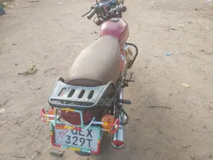 Bajaj Boxer 2018 Red