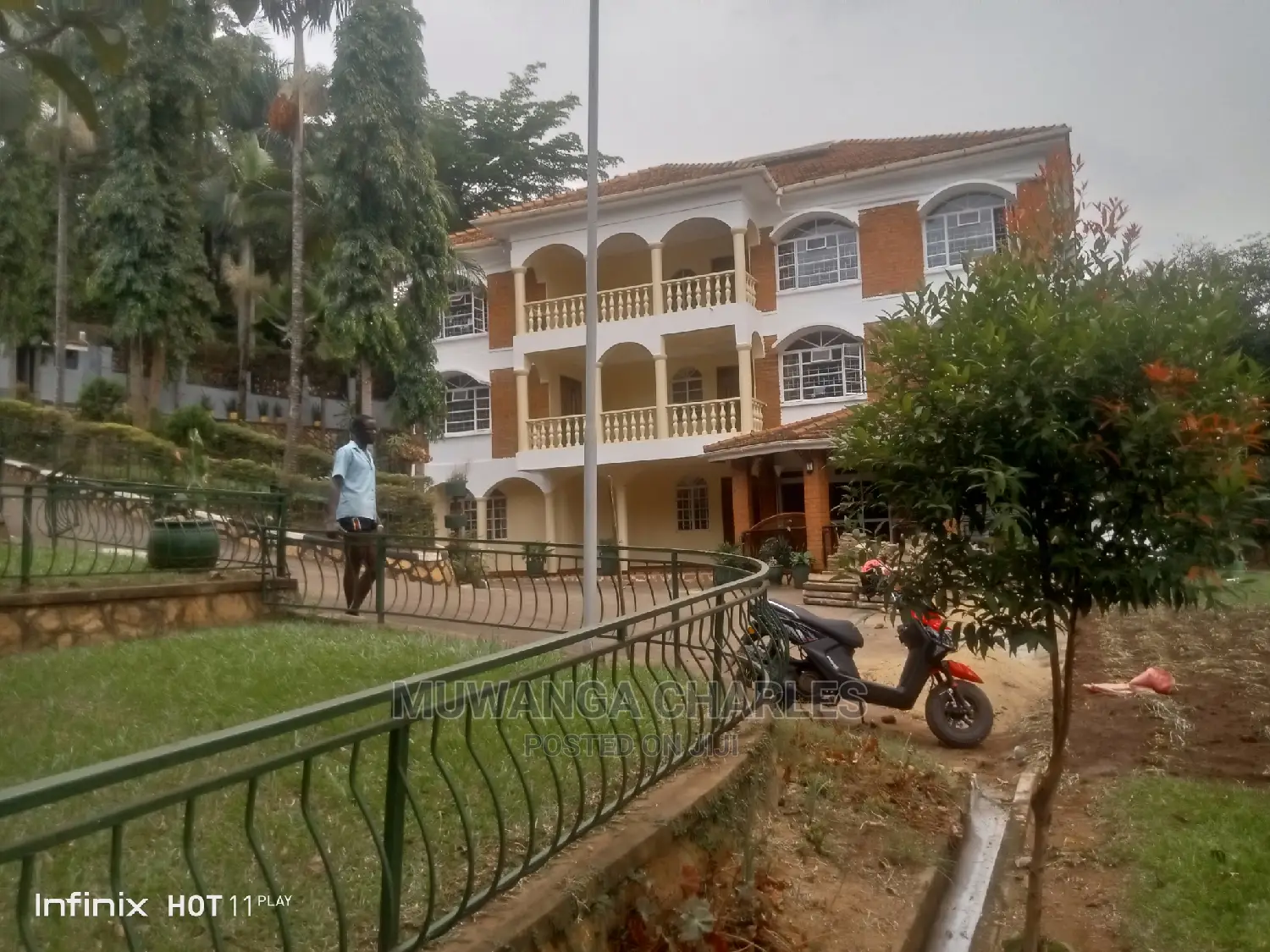8bdrm Duplex in Fs Properties Ltd, Central Division for rent