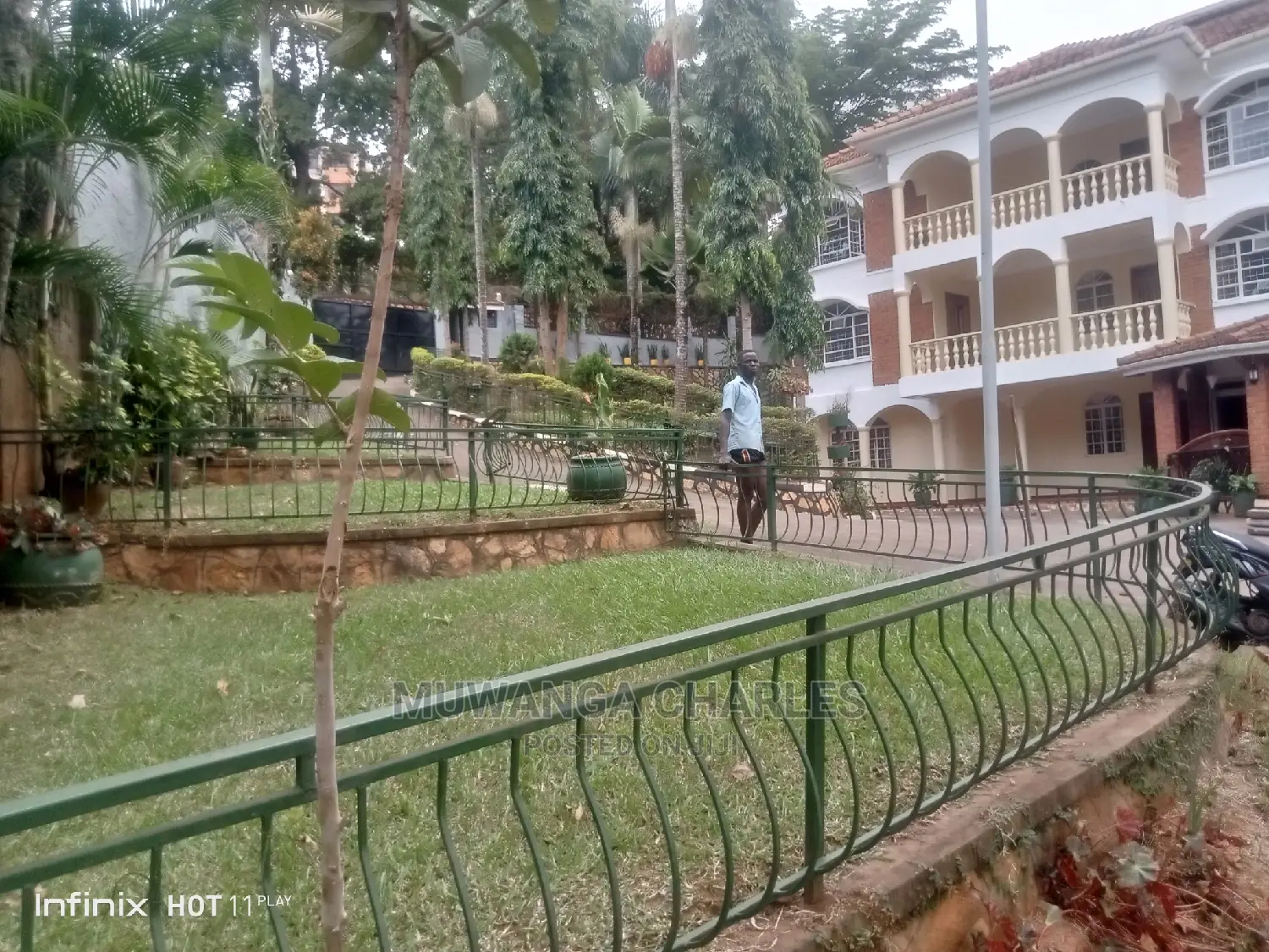 8bdrm Duplex in Fs Properties Ltd, Central Division for rent