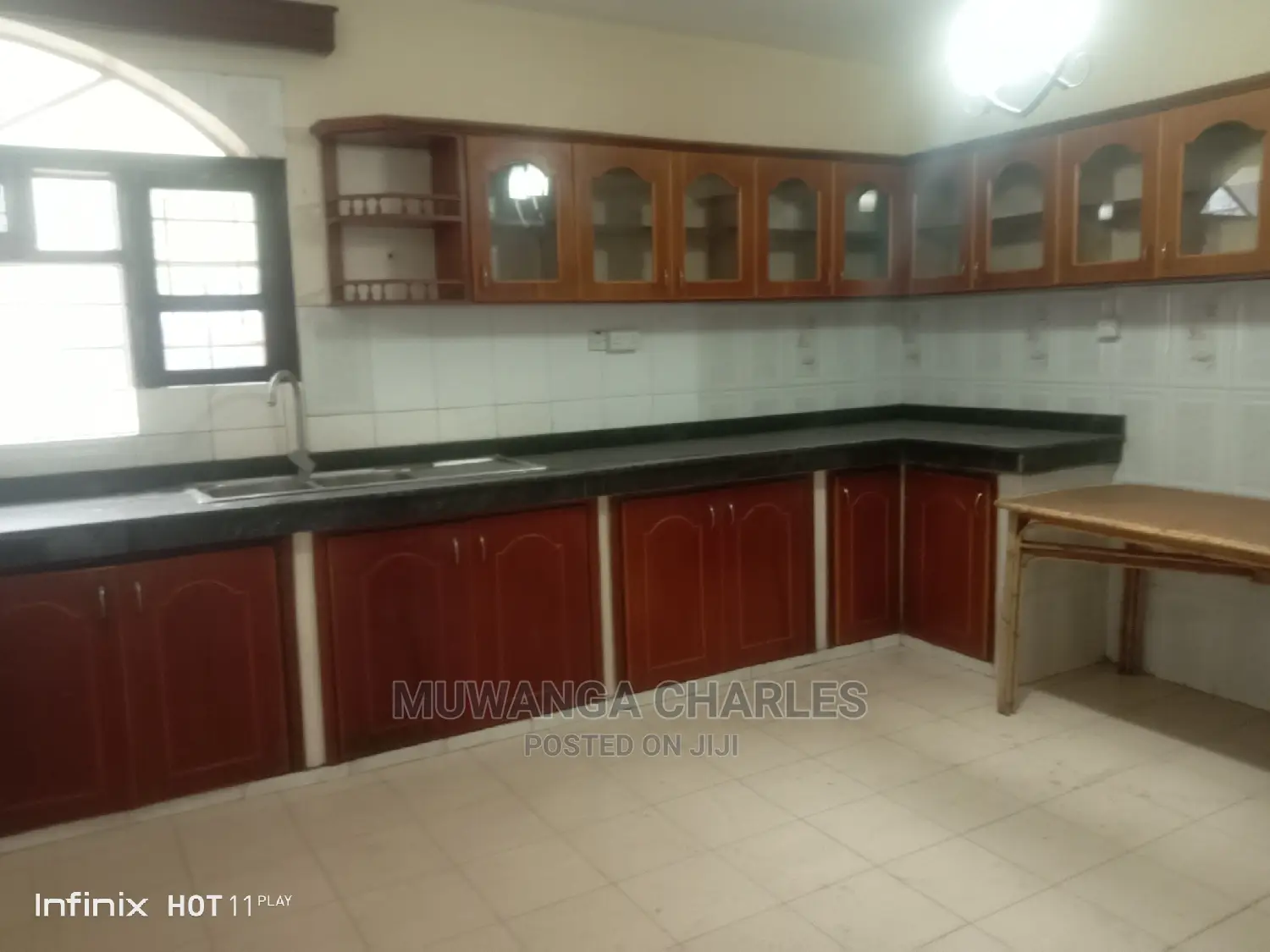 8bdrm Duplex in Fs Properties Ltd, Central Division for rent