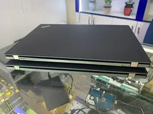 Laptop Lenovo ThinkPad X270 4GB Intel Core I5 SSD 500GB