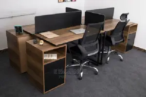 4 Seater Workstation