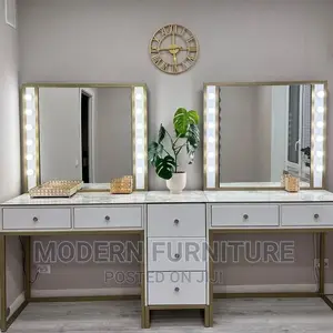 Saloon Mirror Design Call or What's Up On