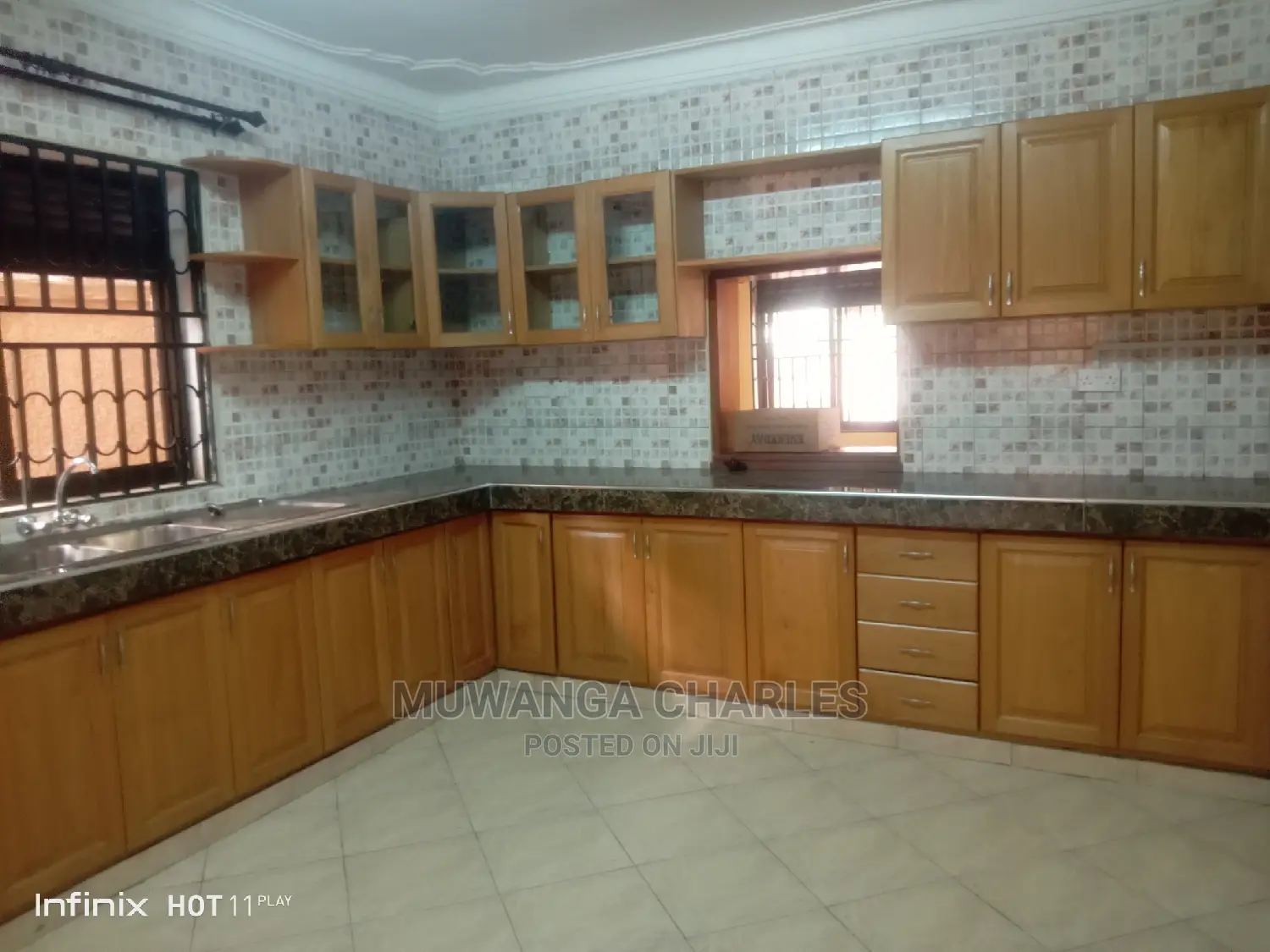 5bdrm Duplex in Fs Properties Ltd, Central Division for rent