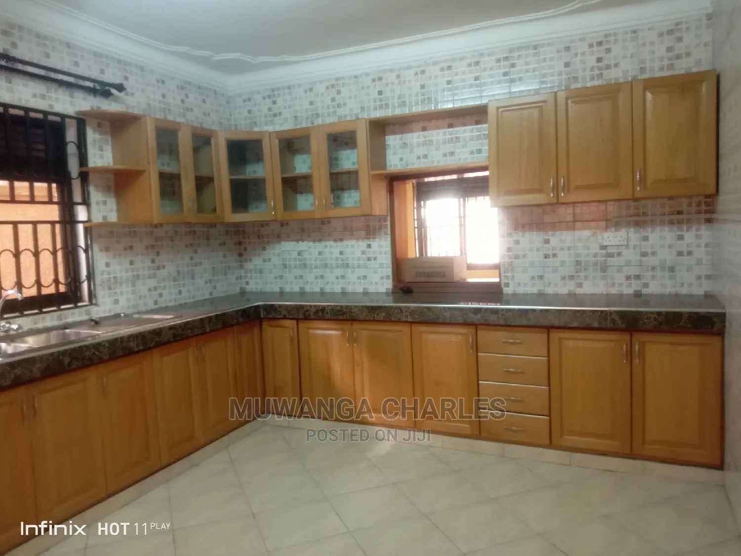 5bdrm Duplex in Fs Properties Ltd, Central Division for rent