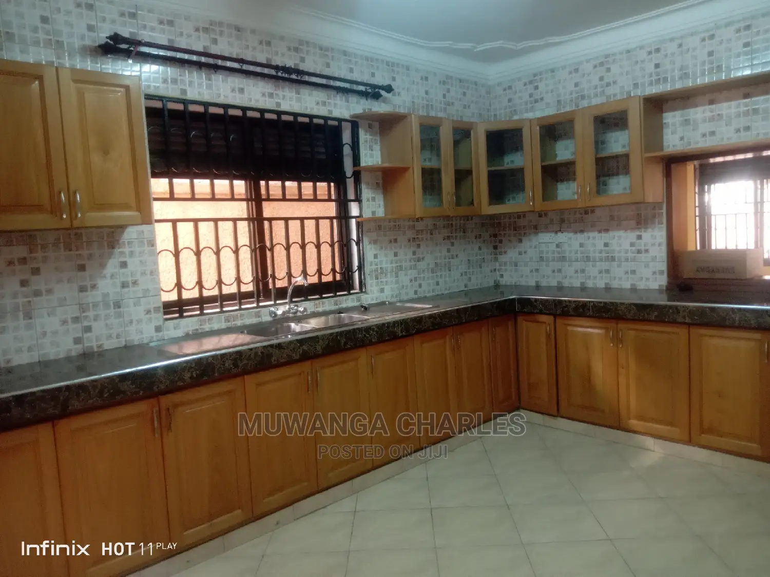 5bdrm Duplex in Fs Properties Ltd, Central Division for rent