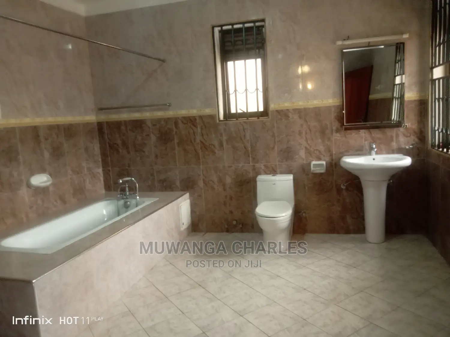 5bdrm Duplex in Fs Properties Ltd, Central Division for rent