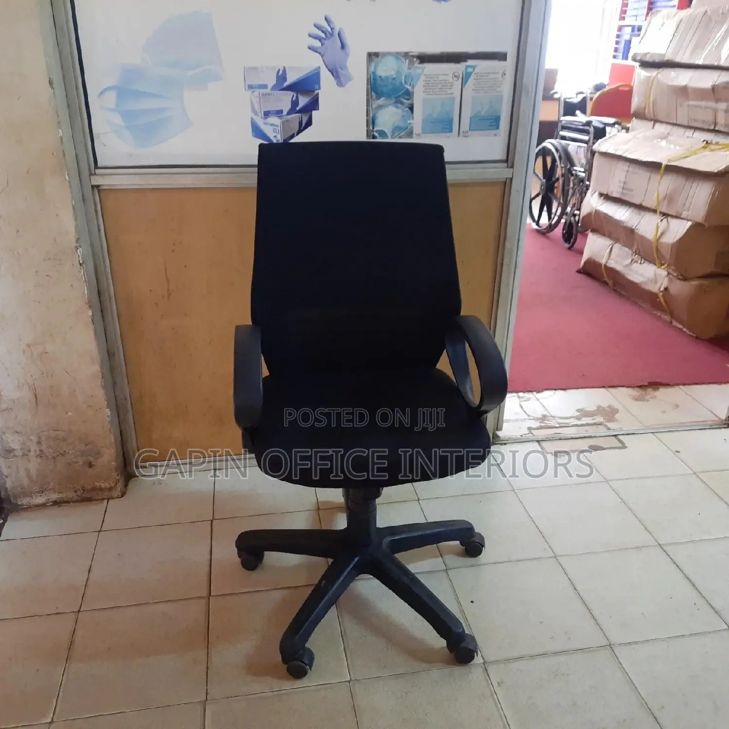 Medium Back Mesh Chair