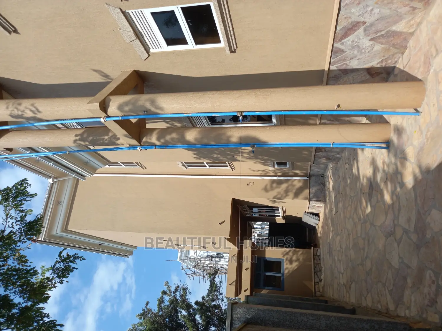 Furnished 6bdrm Mansion in Munyonyo Posh Lake, Makindye for sale