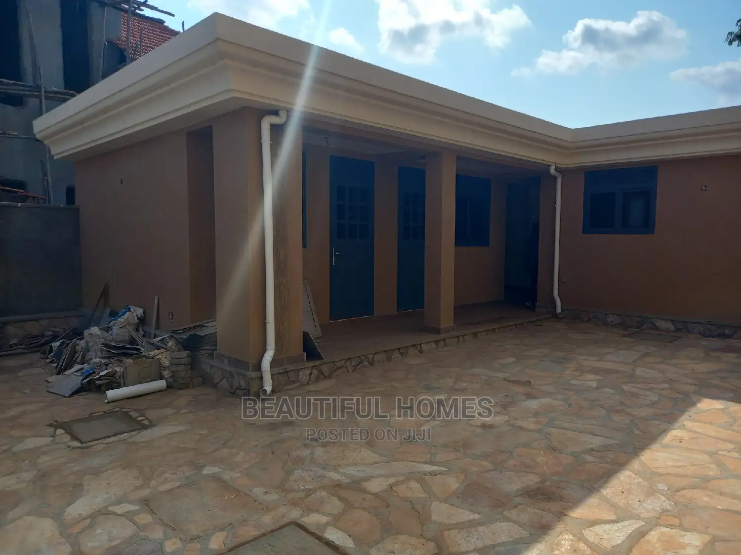 Furnished 6bdrm Mansion in Munyonyo Posh Lake, Makindye for sale