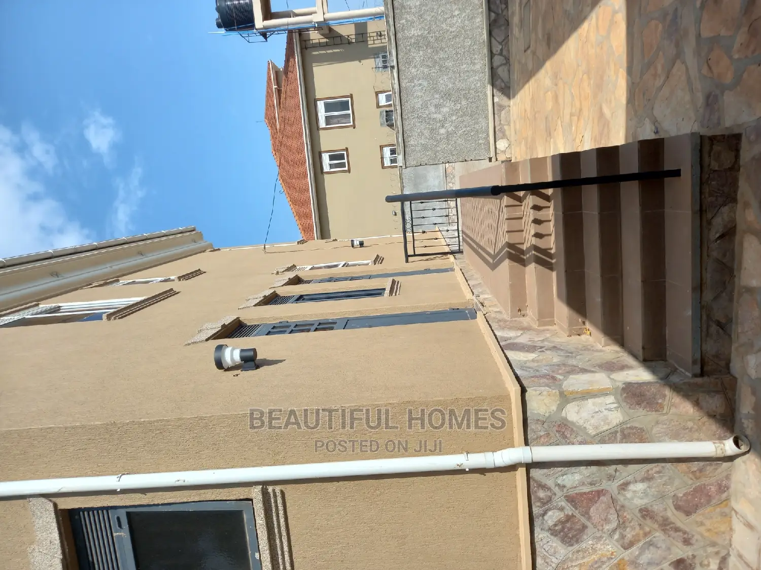 Furnished 6bdrm Mansion in Munyonyo Posh Lake, Makindye for sale