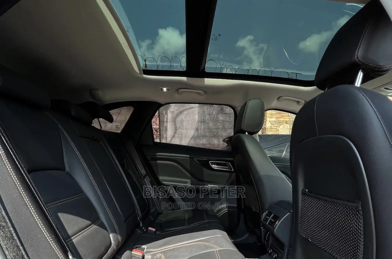 Jaguar F-Pace 35t Premium 2017 Red