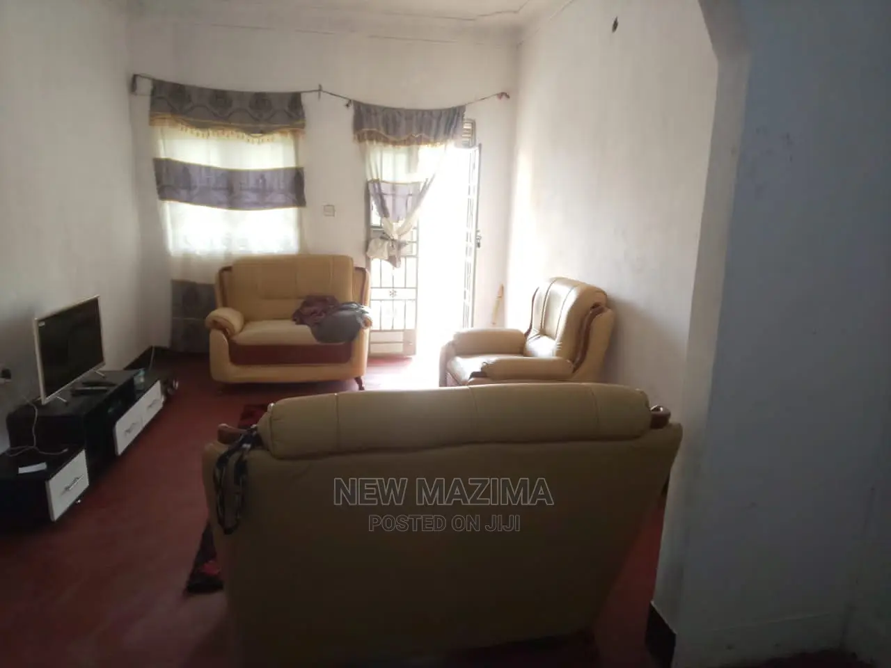 3bdrm House in Kawempe Kawanda, Central Division for sale