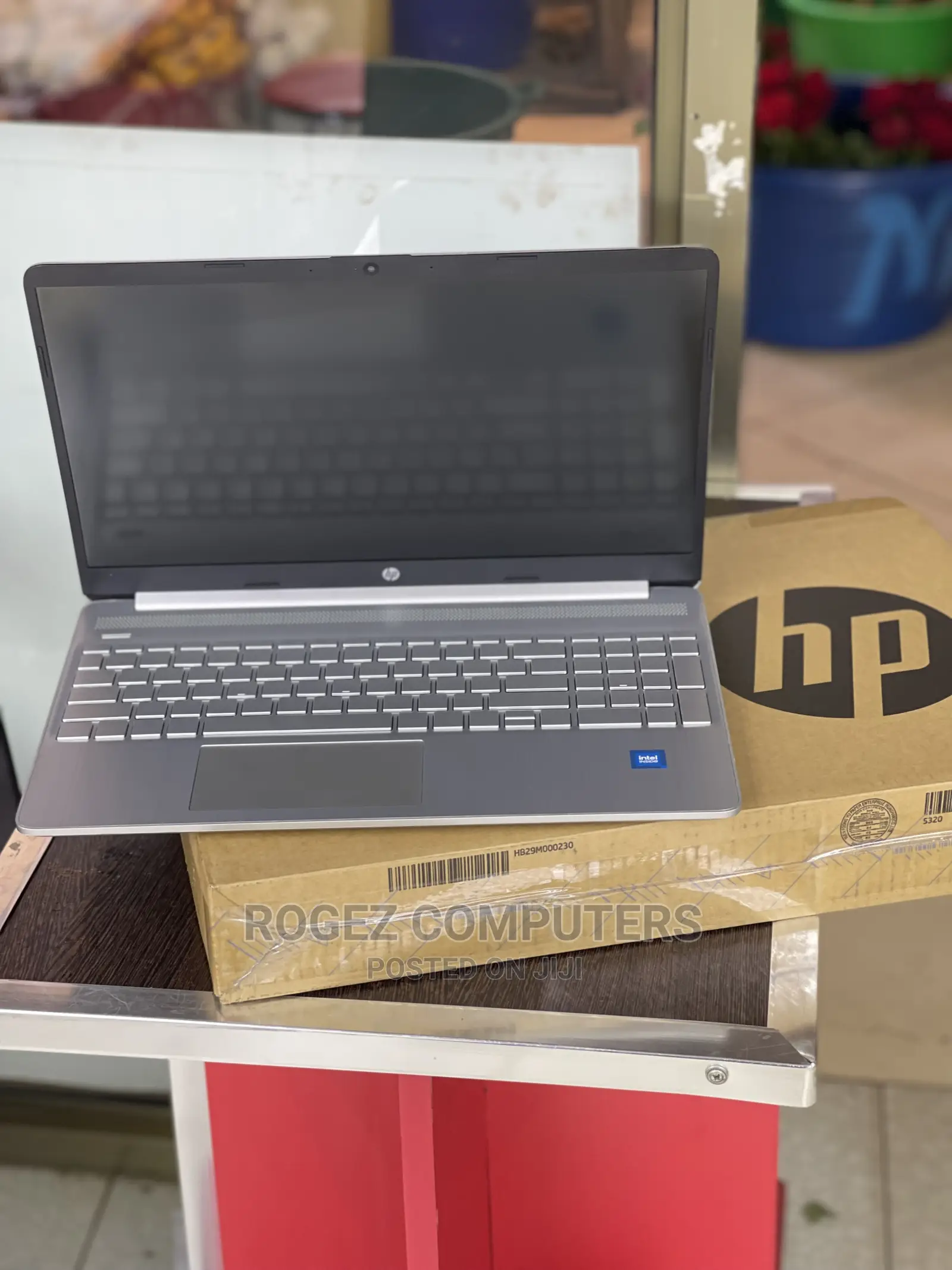 New Laptop HP 15-Gw0023od Slim 8GB Intel Core I7 SSD 512GB