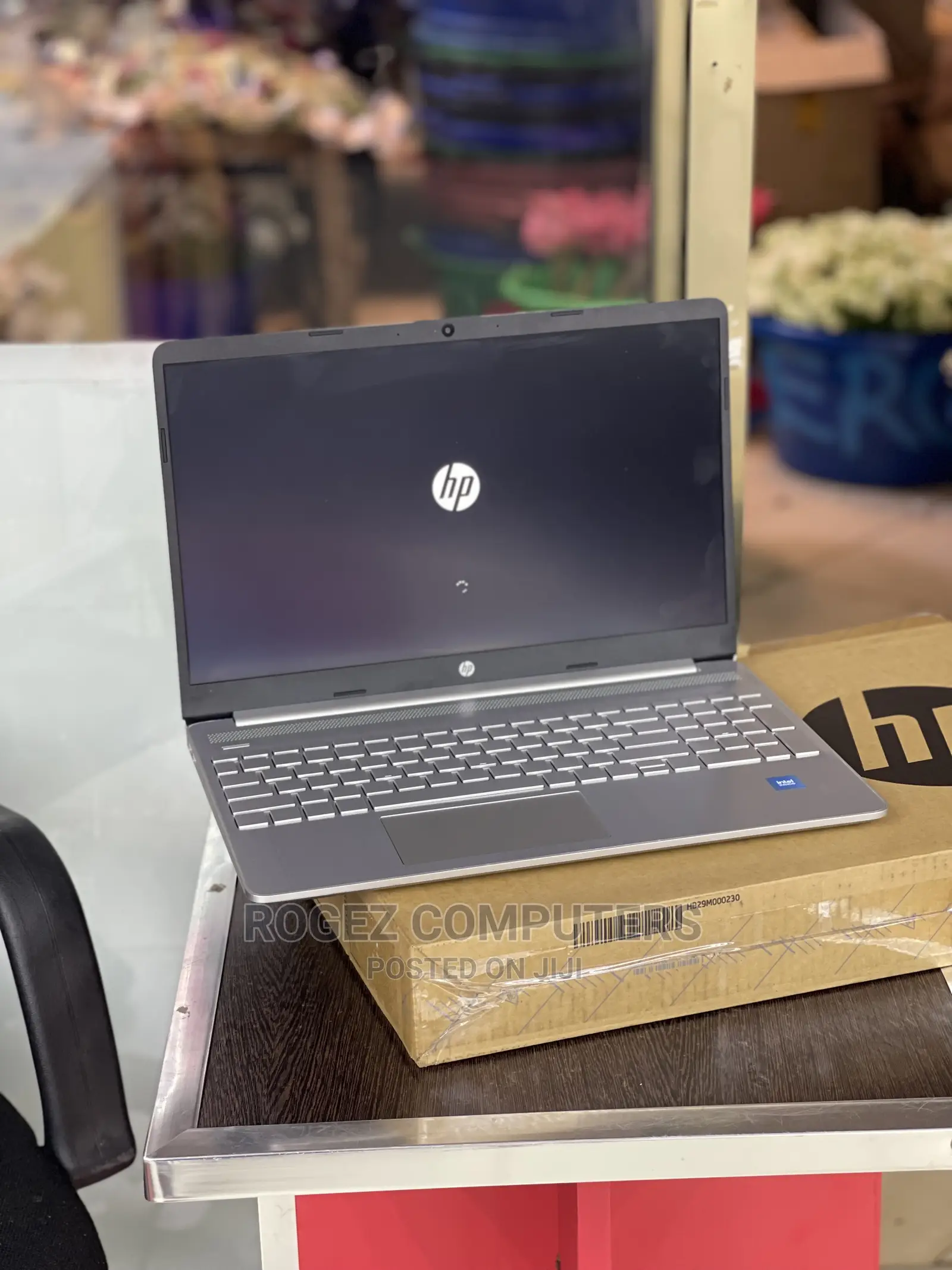 New Laptop HP 15-Gw0023od Slim 8GB Intel Core I7 SSD 512GB
