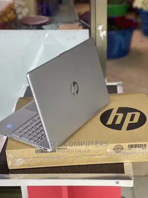 New Laptop HP 15-Gw0023od Slim 8GB Intel Core I7 SSD 512GB