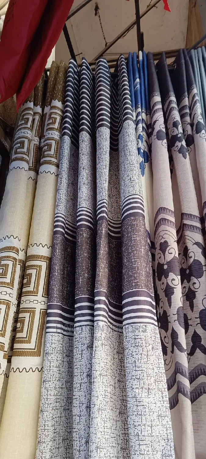 Curtains in Pair