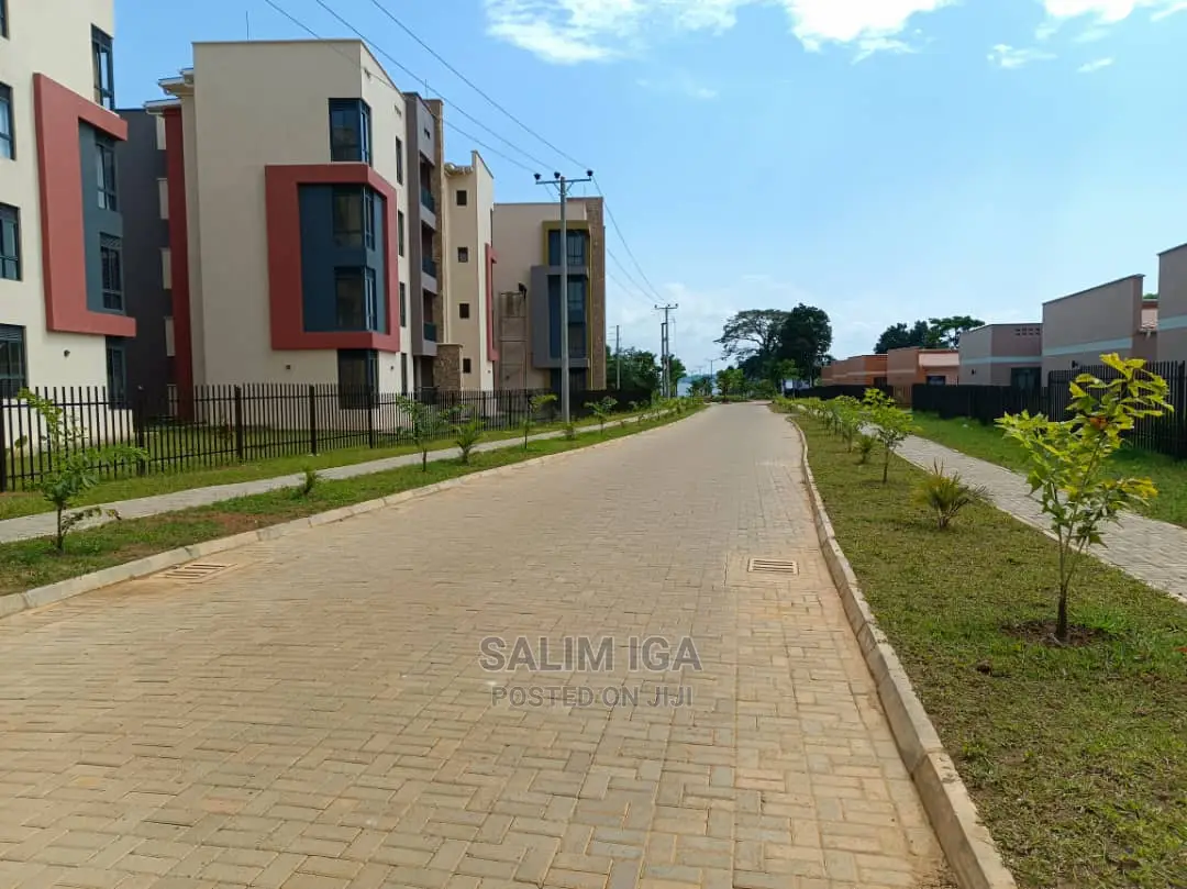 Furnished 3bdrm Block of Flats in Kololo Property, Wakiso / Wakiso