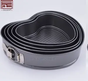 5pcs Non Stick Heart Shaped Cake Molds
