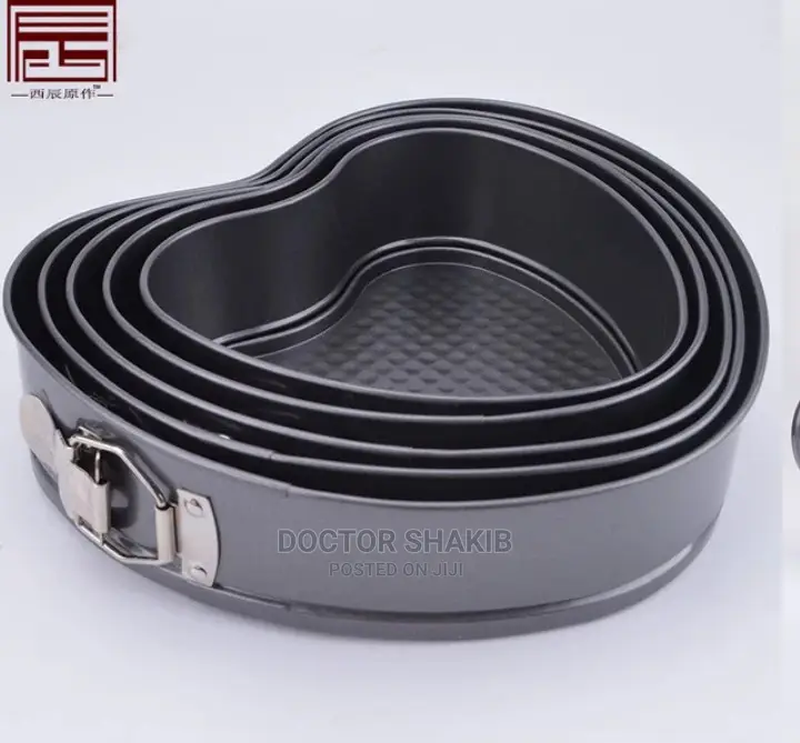 5pcs Non Stick Heart Shaped Cake Molds