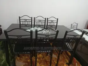 Dining Set With a 6 Chairs