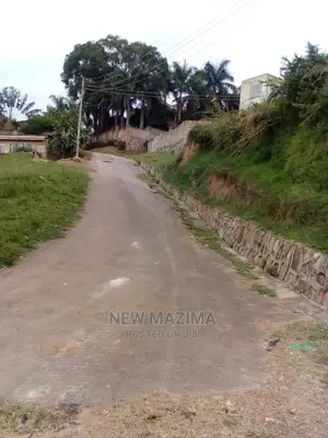 35 Decimals on Forced Sale in Heart of Buziga Heights
