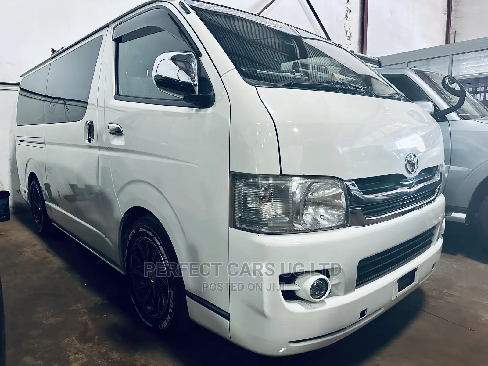Toyota HiAce 2008 White