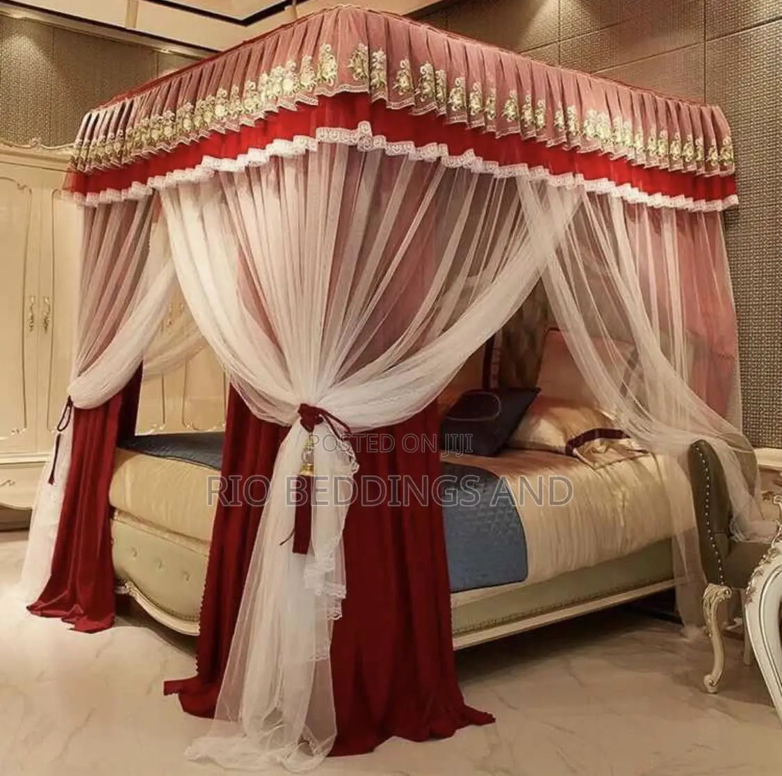 Four Stand Mosquito Net With Curtains