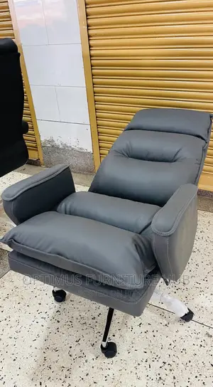 Office Chair (Modern)