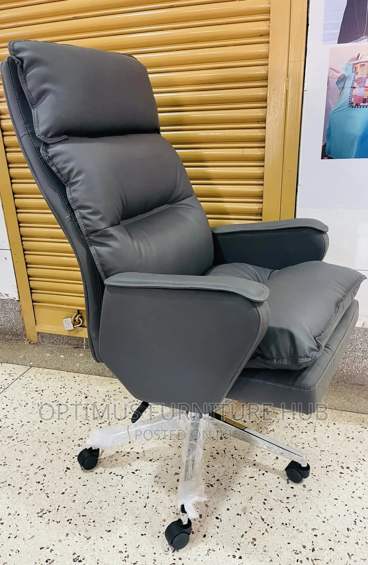 Office Chair (Modern)