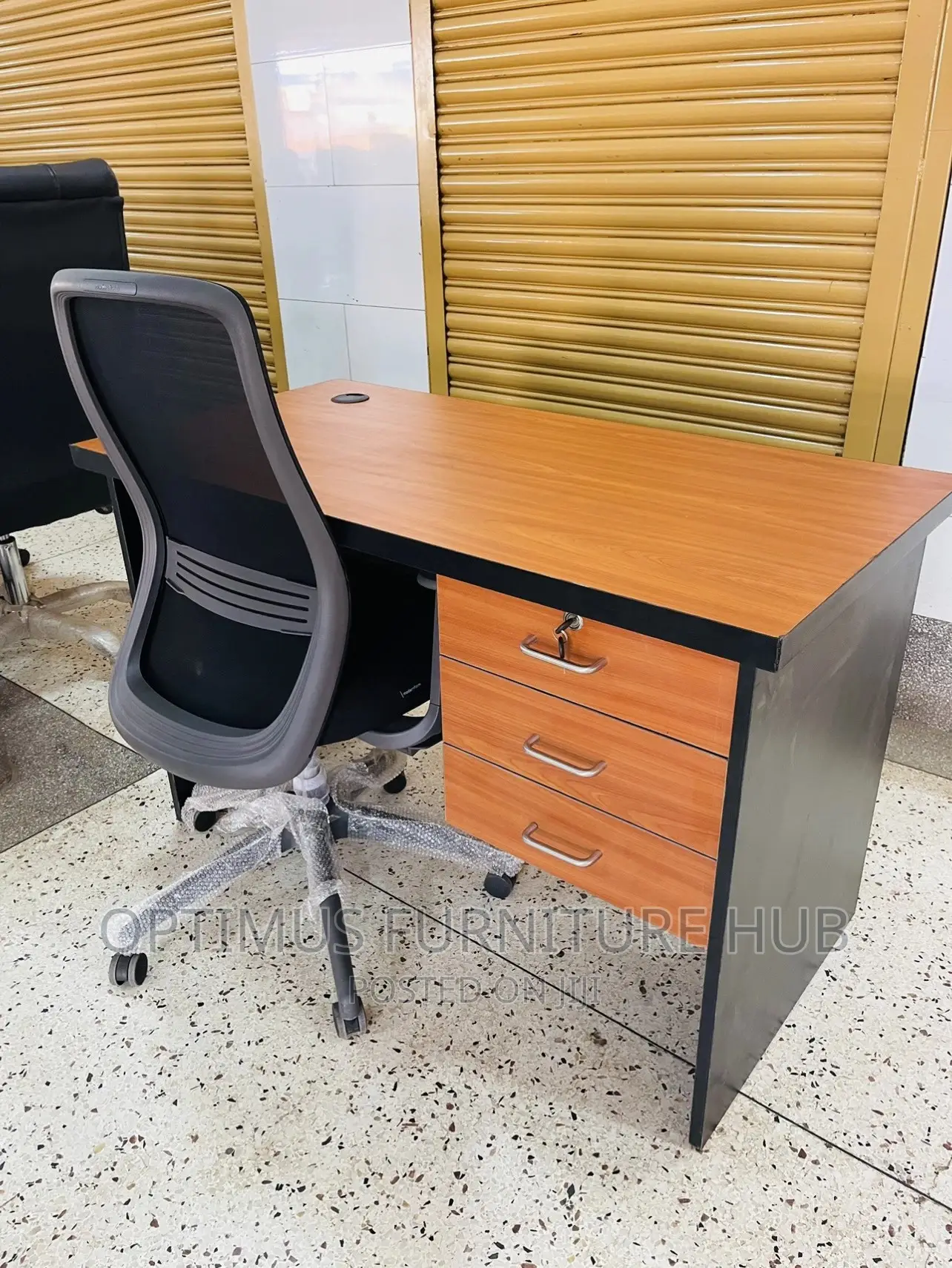 Desk and Gray Chair