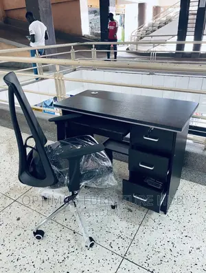 Black Set (Desk and Chair)