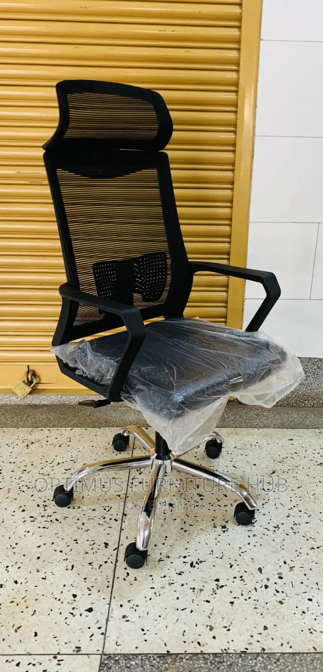 Office Chair (Fabric)