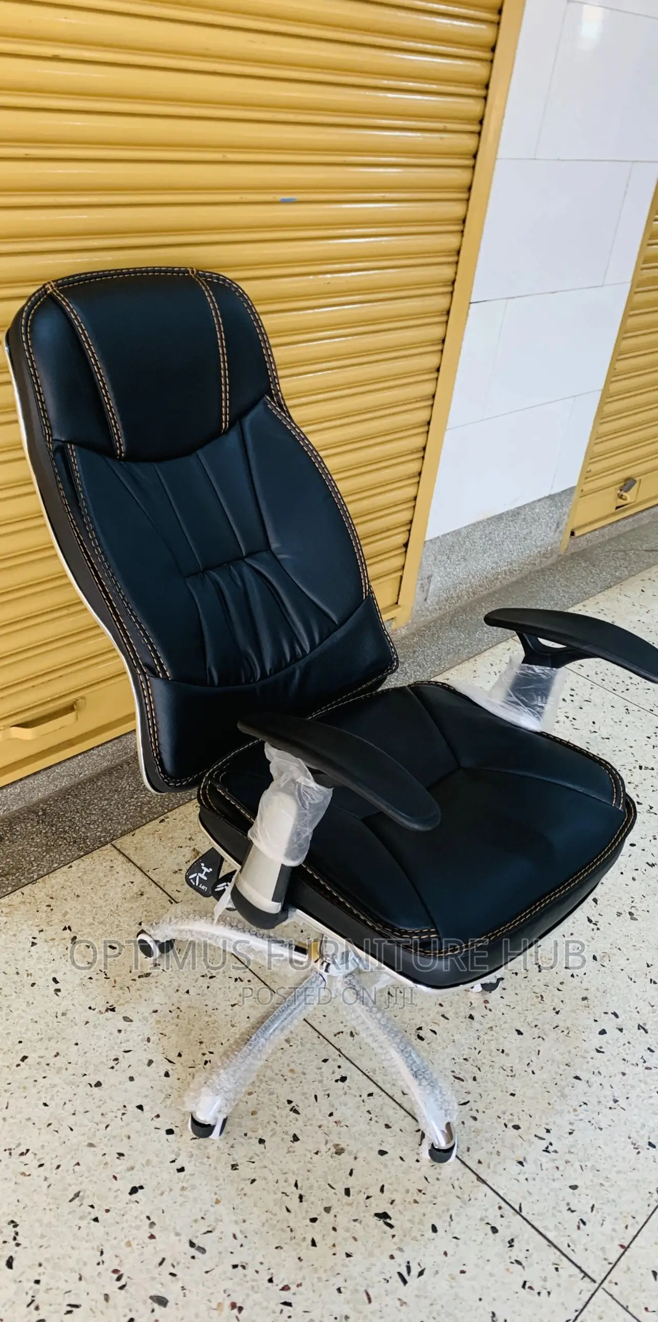 Office Chair (Recliner)