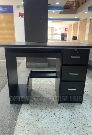 Office Desk (One Meter)