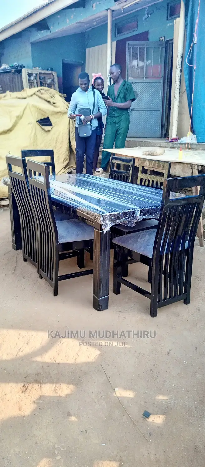Dinning Tables 6seaters