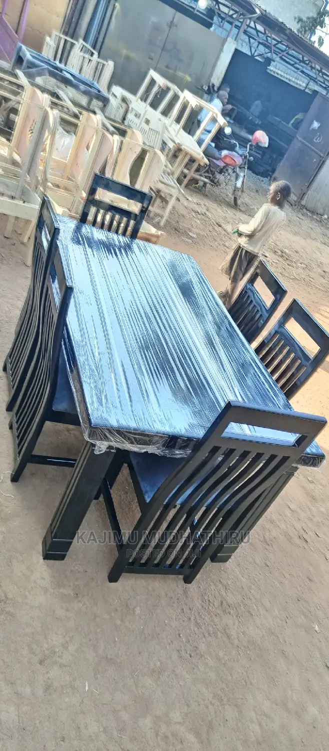 Dinning Tables 6seaters