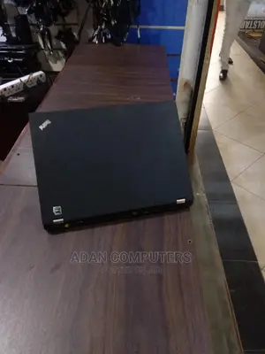 Laptop Lenovo ThinkPad T400s 2GB Intel Core 2 Duo HDD 750GB