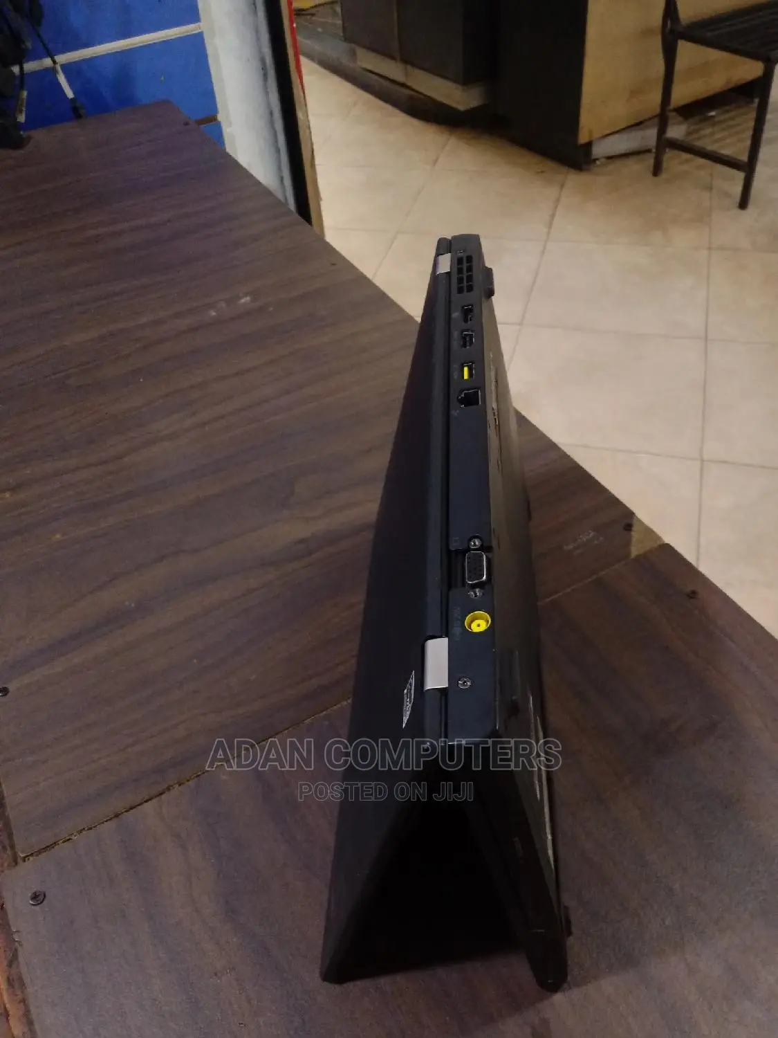 Laptop Lenovo ThinkPad T400s 2GB Intel Core 2 Duo HDD 750GB