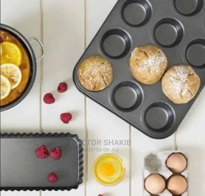 12 Hole Cake Baking Tray