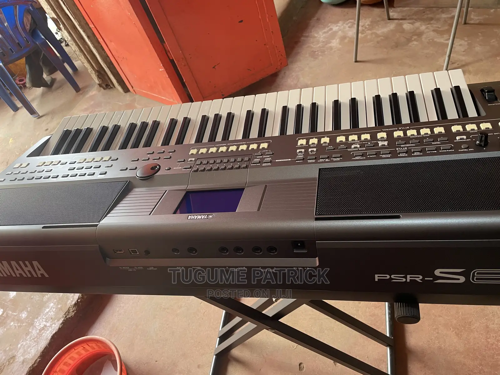 Yamaha Keyboard S670