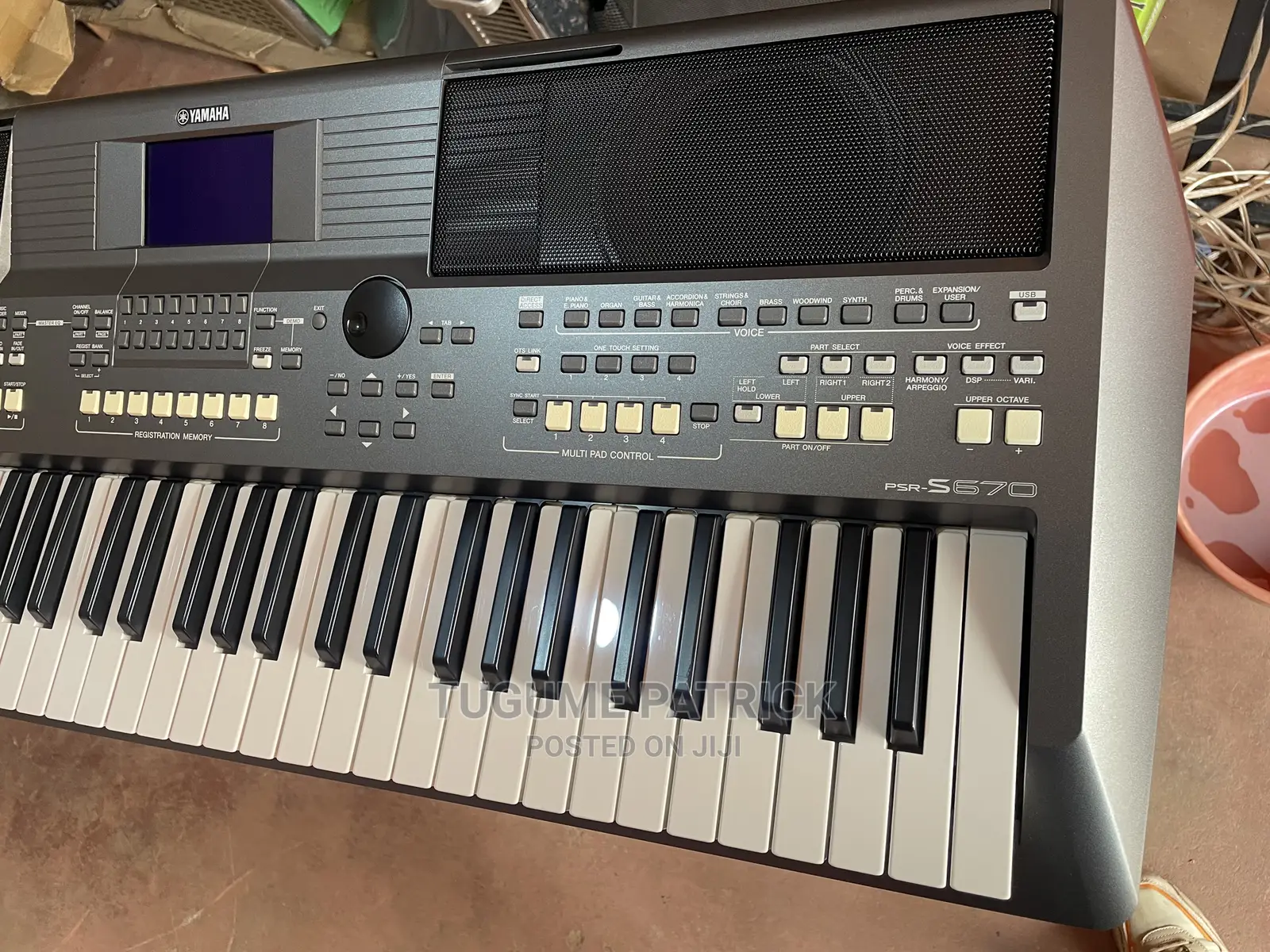 Yamaha Keyboard S670