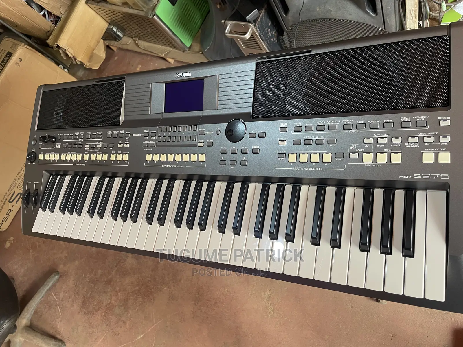 Yamaha Keyboard S670