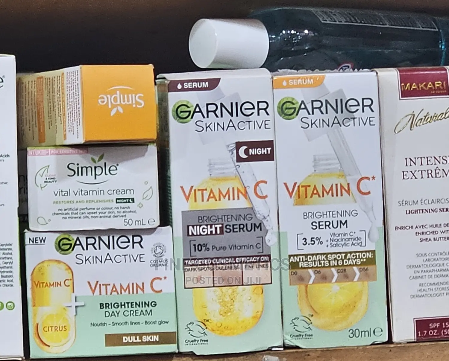 Garnier Vitamin C Serum Anti-Dark Spots Brightening Serum.