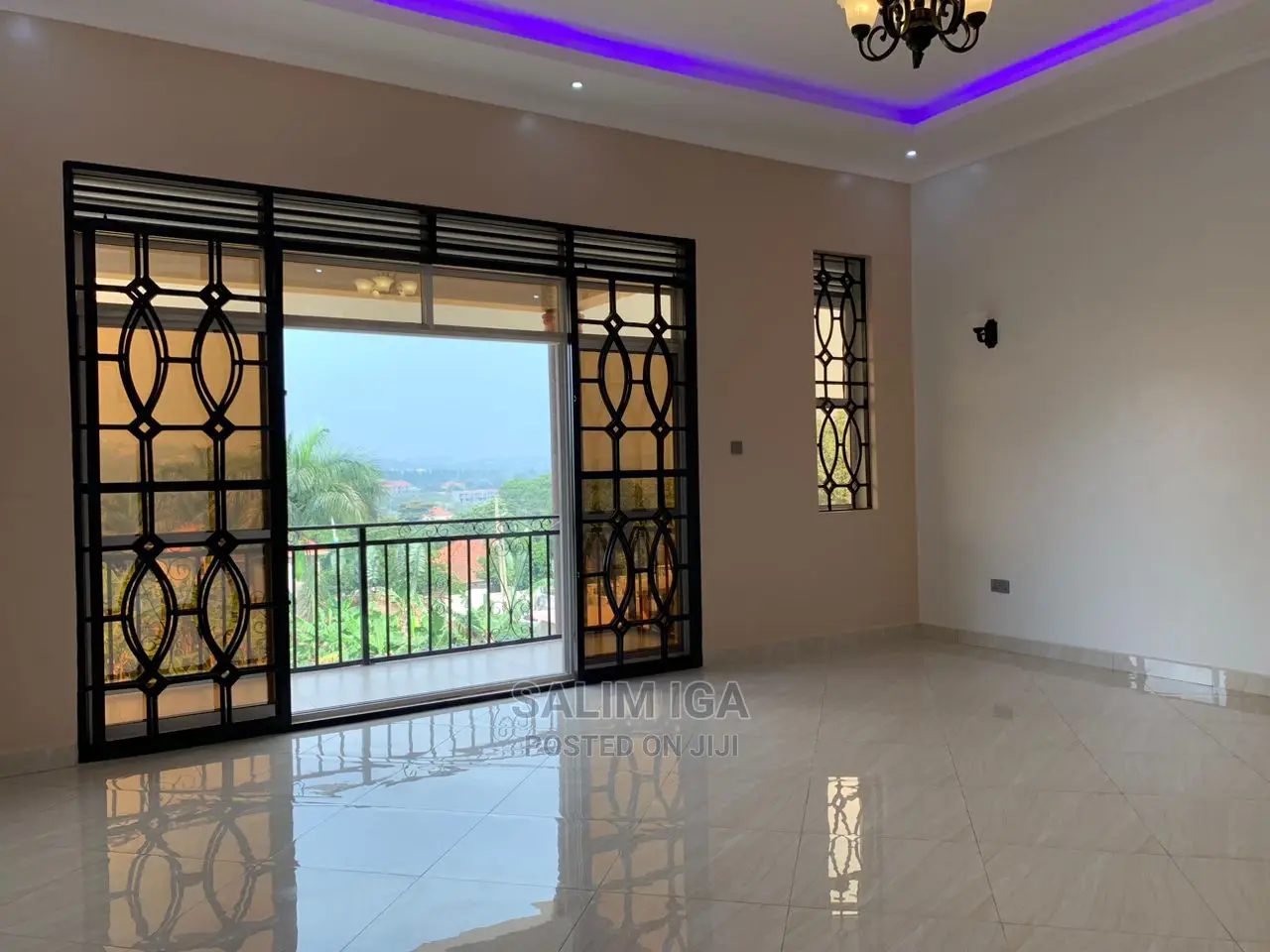 6bdrm Duplex in Kololo Property, Wakiso / Wakiso for sale