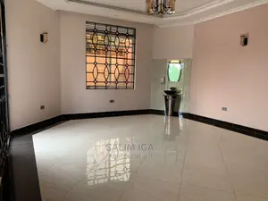 6bdrm Duplex in Kololo Property, Wakiso / Wakiso for sale