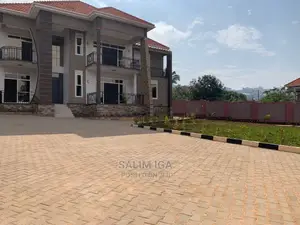 6bdrm Duplex in Kololo Property, Wakiso / Wakiso for sale