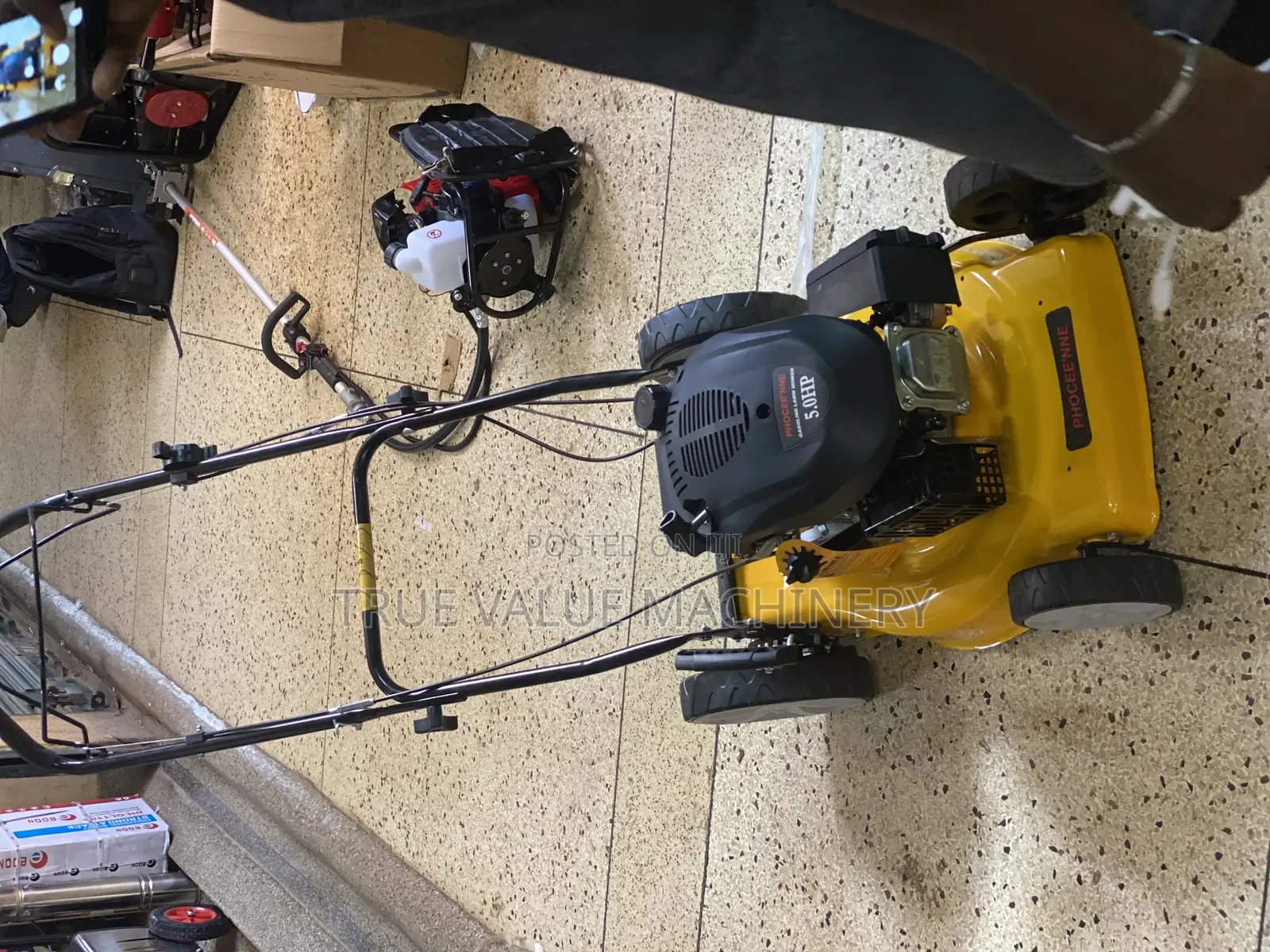 Mower/ Brush Cutter/ Bush Cutter Heavy Duty